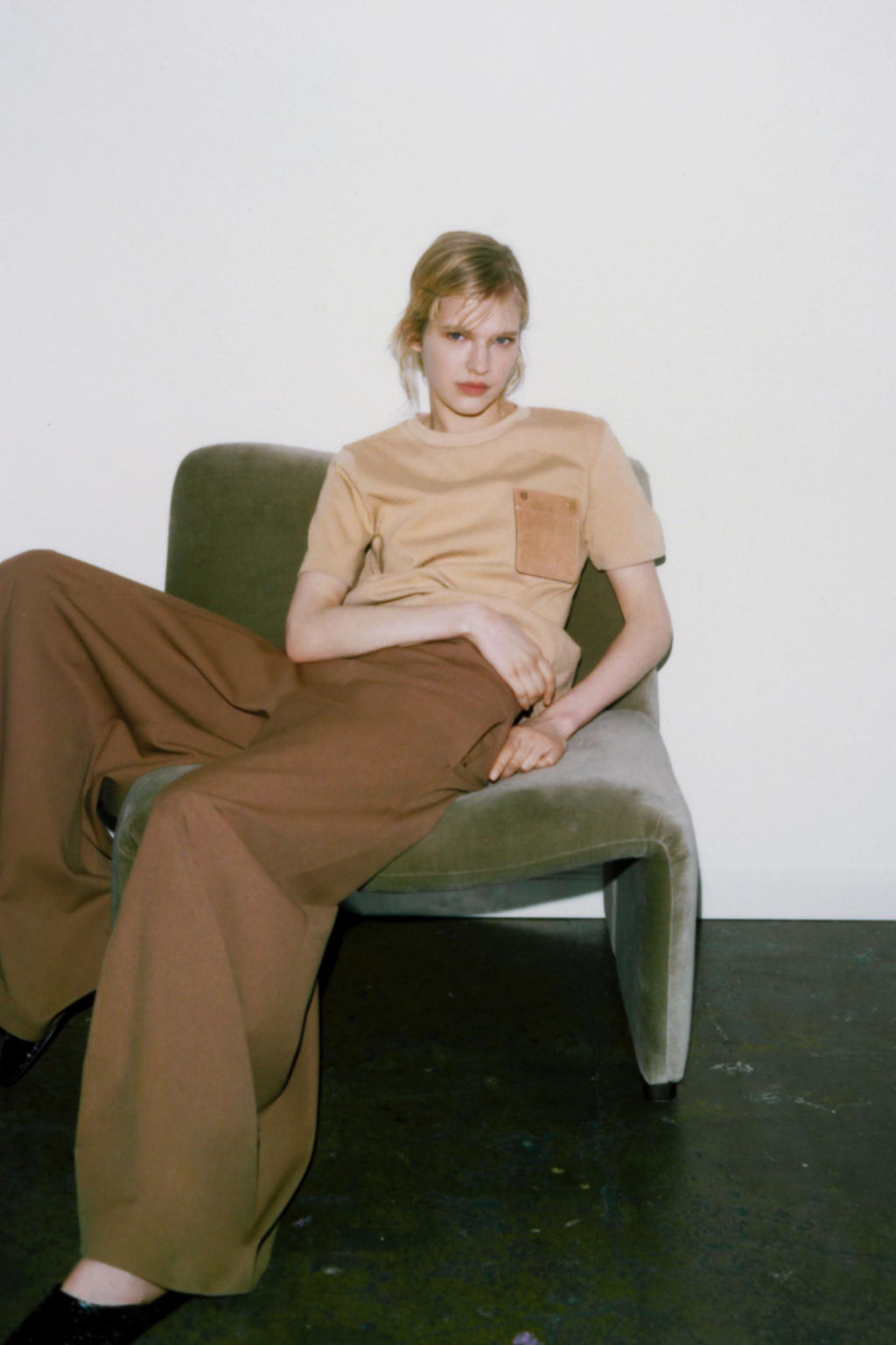 T-SHIRT WITH CONTRAST POCKET - Zara фото 13