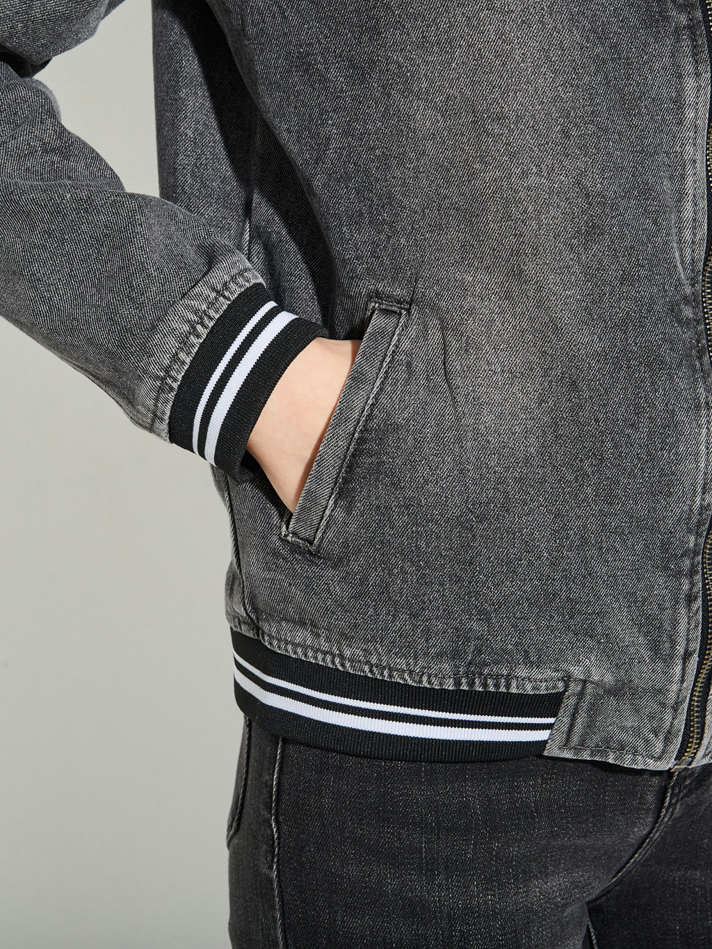 Женский Бомбер - Mossmore фото 27