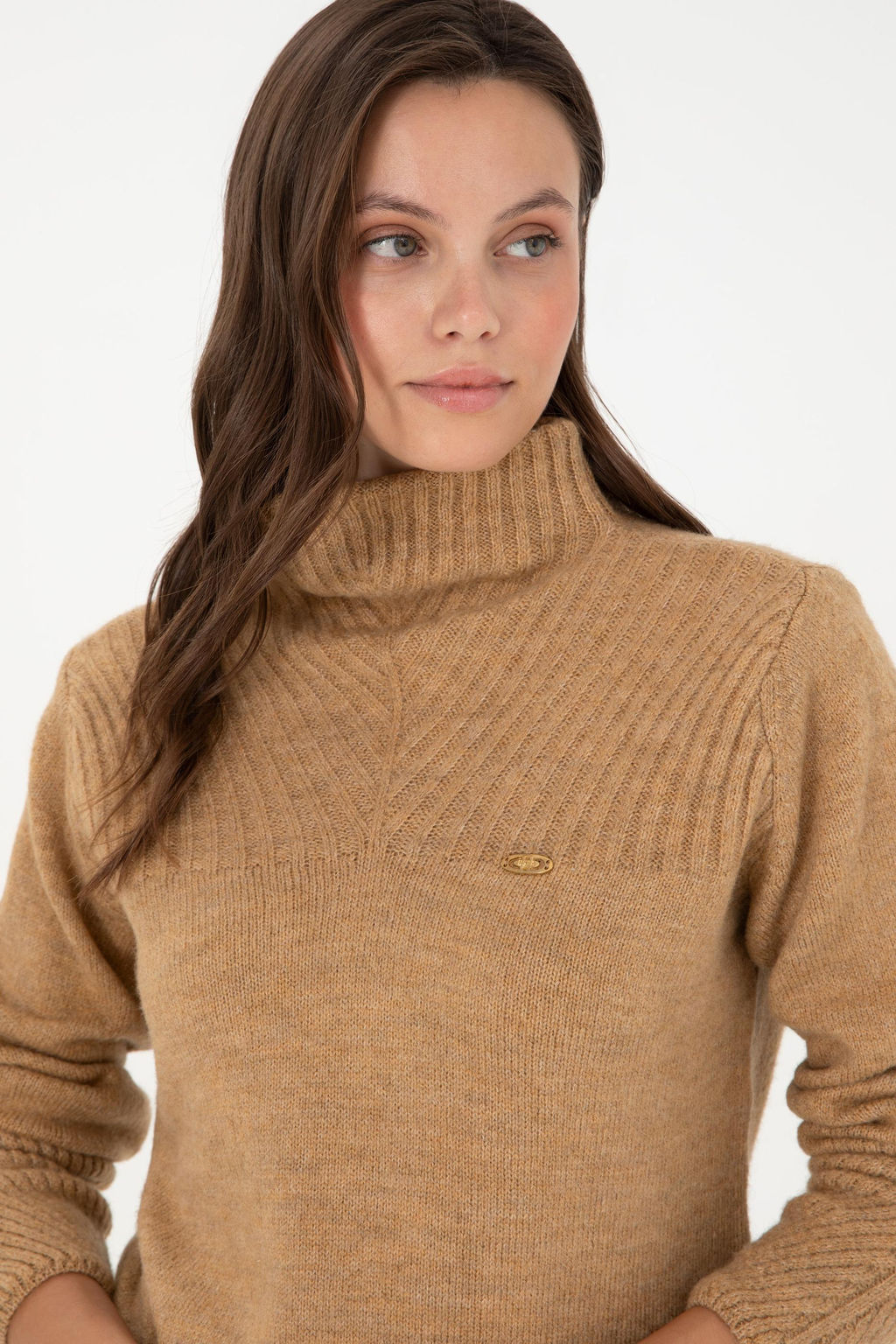 Женская водолазка светло-коричневого цвета Неожиданная скидка в корзине - U.s. polo assn фото 2