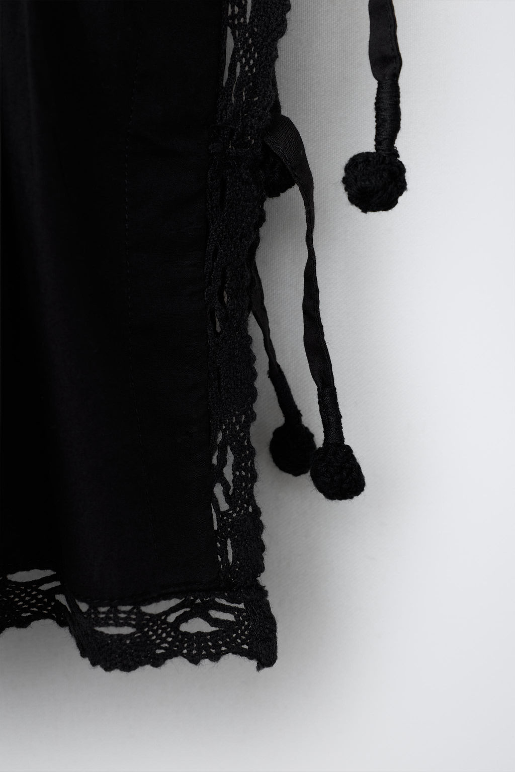 TOP JARETAS BORDADOS / Negro - Zara фото 4