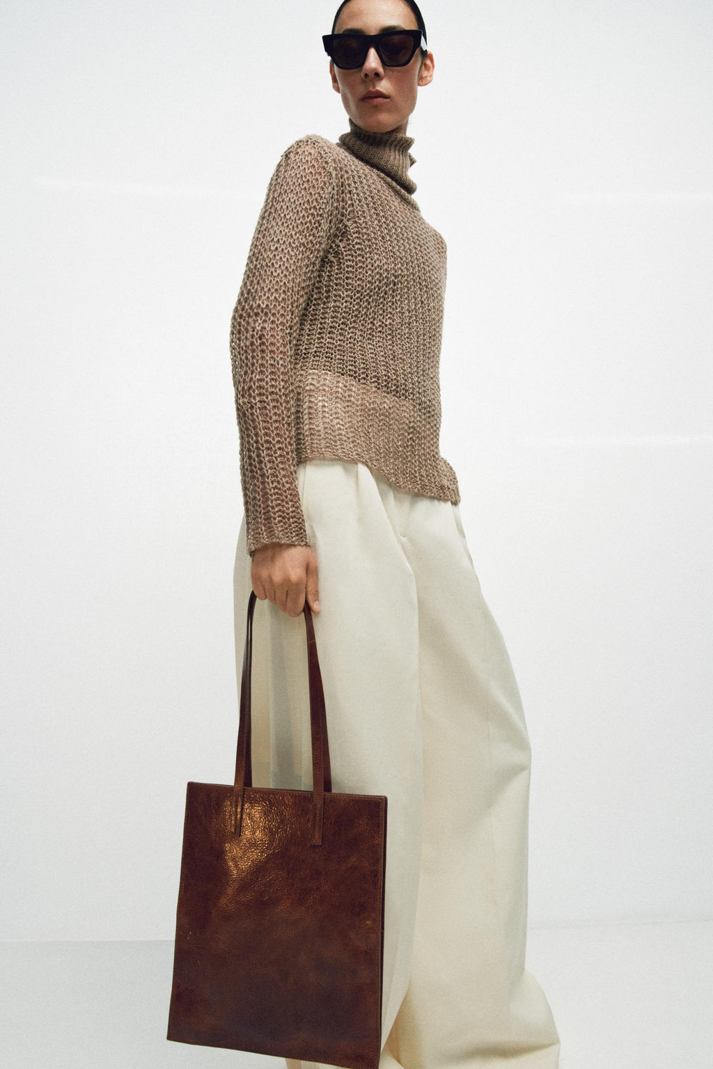 SHOPPER PIEL DE HOMBRO / Chocolate - Zara фото 2