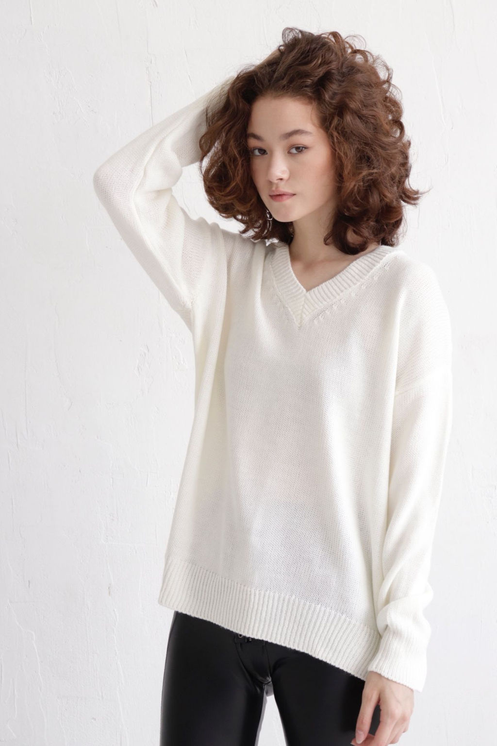 Базовый пуловер с V-образным вырезом - Martichelli фото 10