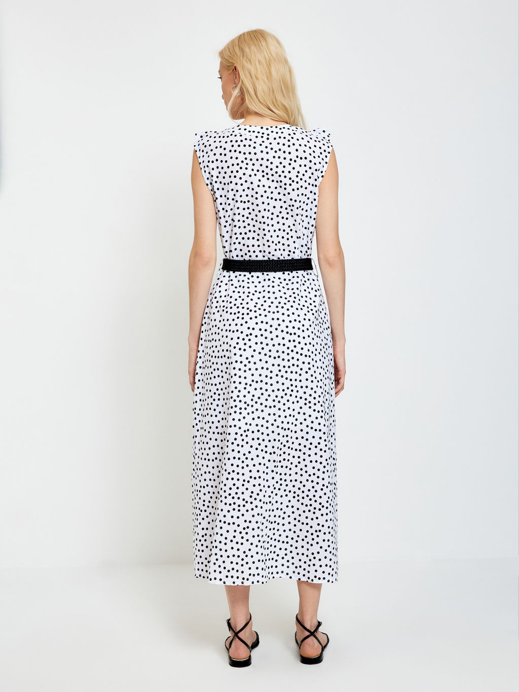 Платье жен. Peony белый - Concept club фото 8