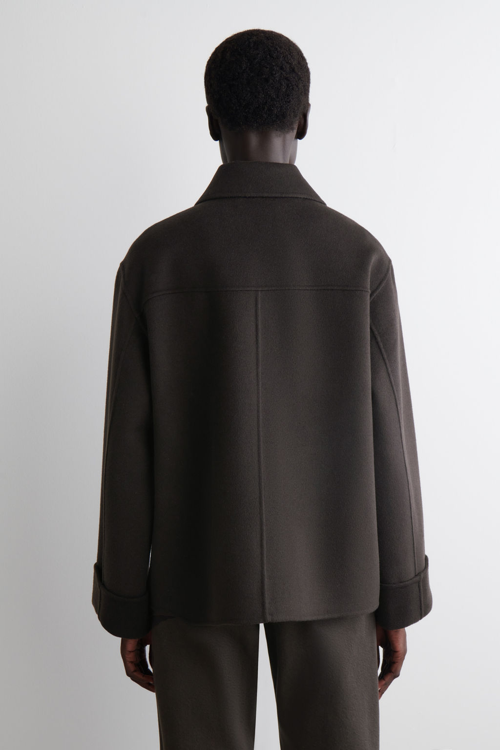 CHAQUETA CORTA DE LANA DE DOBLE FAZ