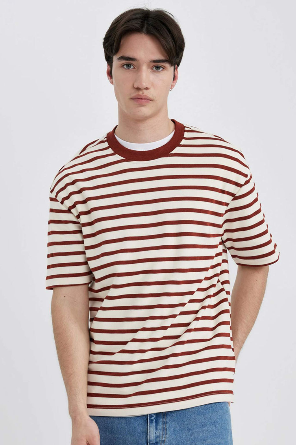 Comfort Regular Fit Rahat Kesim Bisiklet Yaka Cizgili Ag?r Kumas K?sa Kollu Tisort - Defacto фото 5