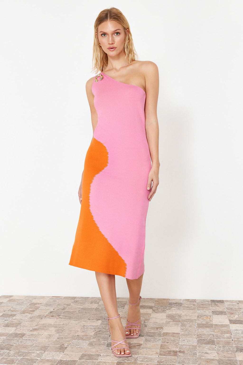 Pembe Renk Bloklu Tek Omuz Triko Elbise TWOSS24EL00462 - Trendyolmilla фото 2