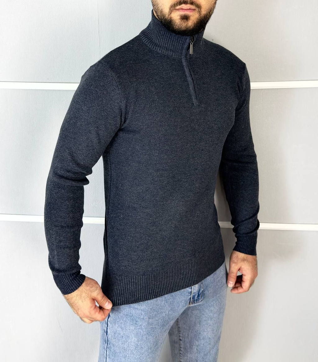 Свитер мужской