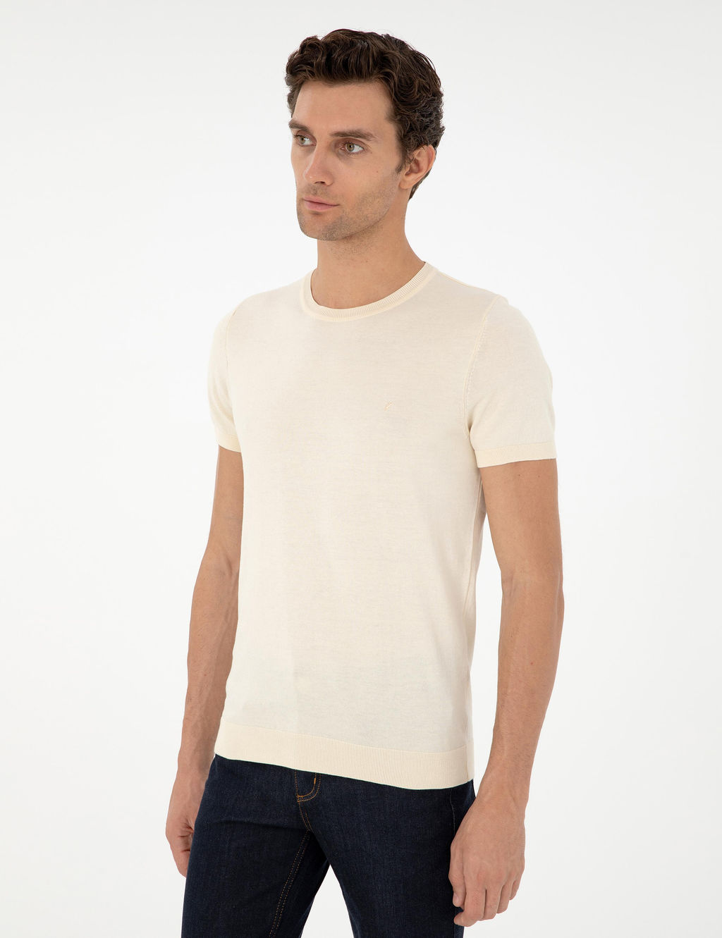 Ekru Slim Fit Bisiklet Yaka %100 Pamuk Triko T-shirt