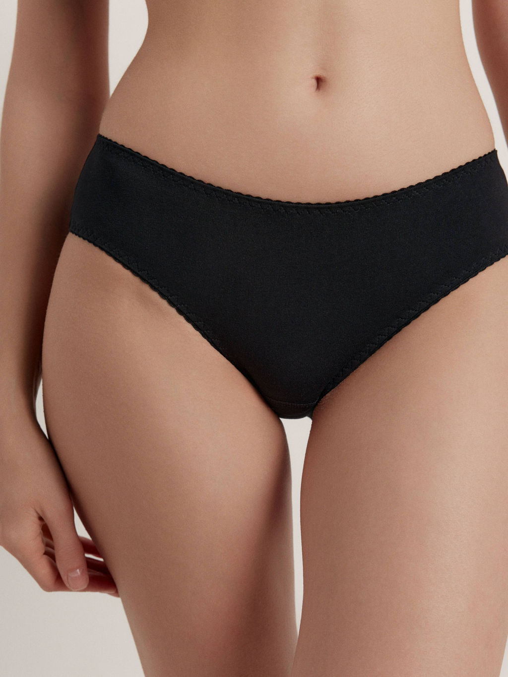 CONTE BASIC COLLECTION LB 2002.9 Трусы женские (в пакете) black