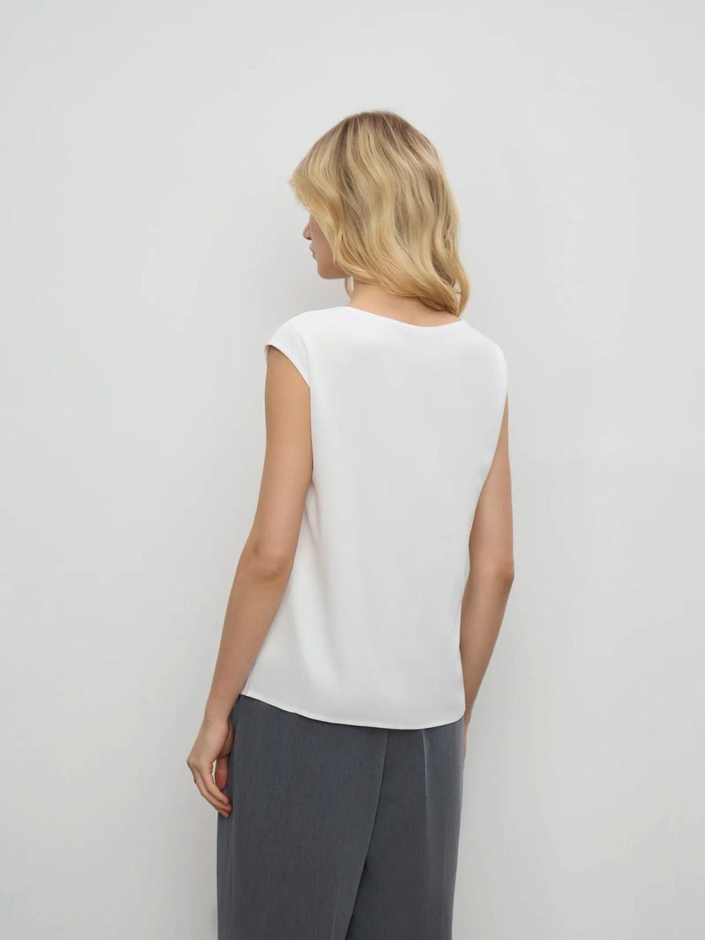 Однотонный топ - Emka фото 4