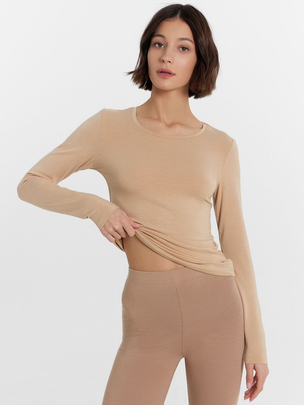 Джемпер термо женский в бежевом цвете нюд 602332 - Mark formelle фото 4