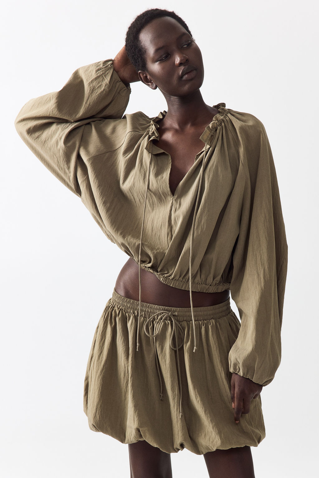 Blusa con bajo burbuja - H&m фото 3