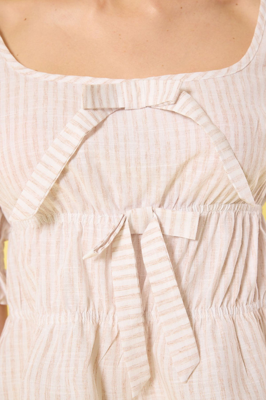 Bej K?sa Balon Kollu Cizgili Fiyonk Detayl? Dokuma Bluz TWOSS25BZ00260 - Trendyolmilla фото 3