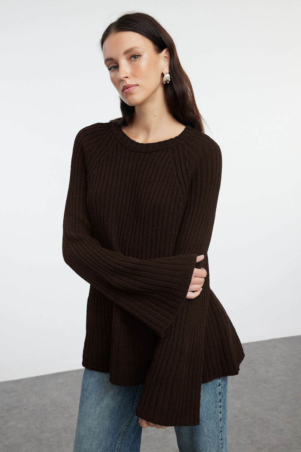 More Sustainable Kahverengi Genis Kal?p Peplum Detayl? Pamuklu Triko Kazak TWOAW25KZ00305 - Trendyolmilla фото 6