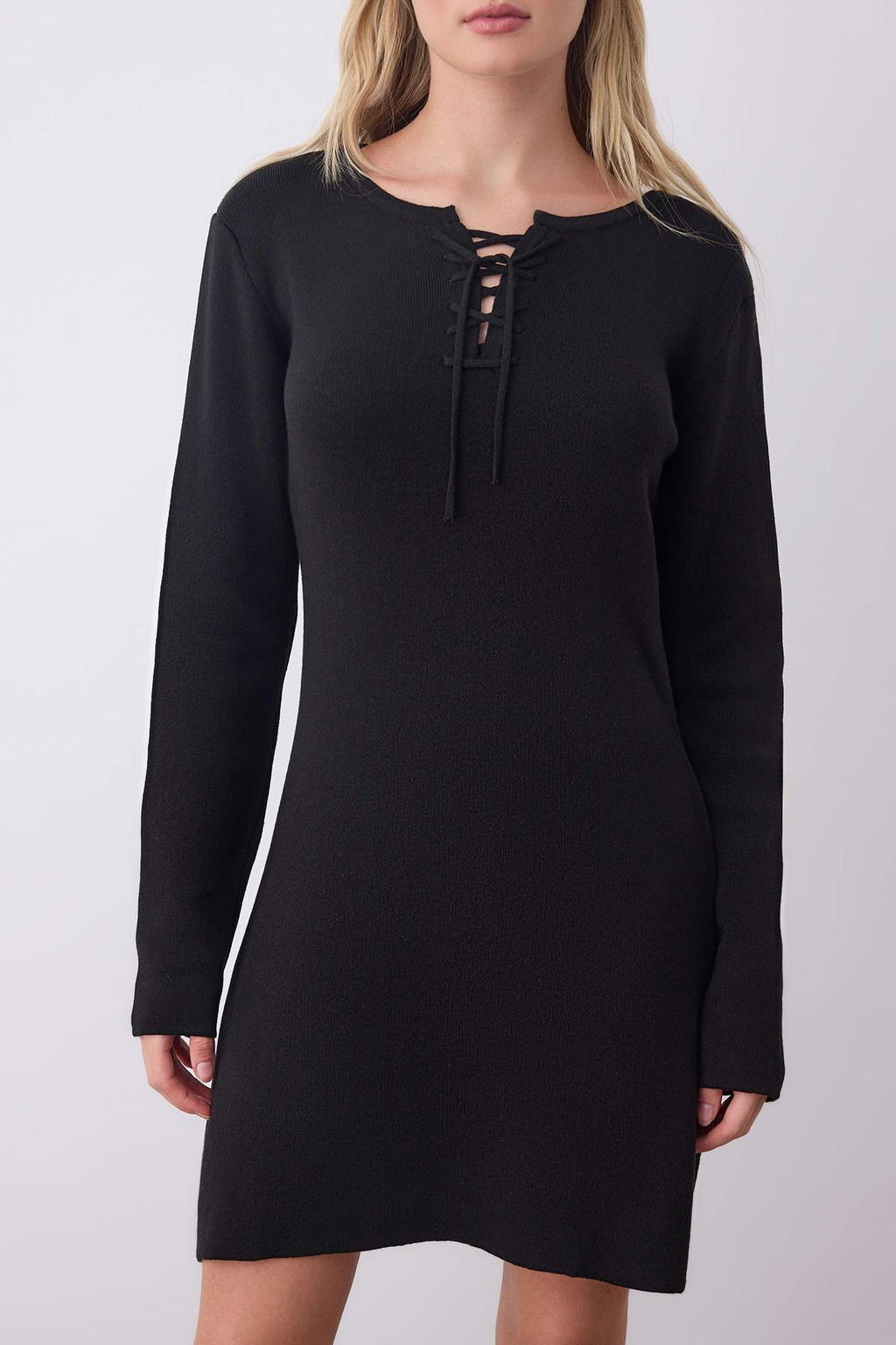 Siyah Duz K?sa / Mini Baglama Detayl? Bodycone Triko Elbise TWOAW26EL00153