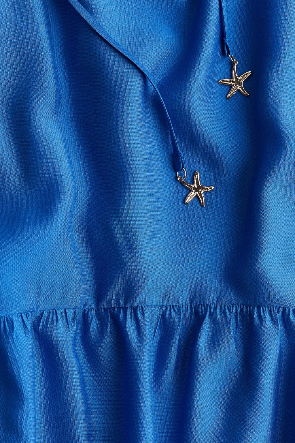 Vestido con cord?n de ajuste