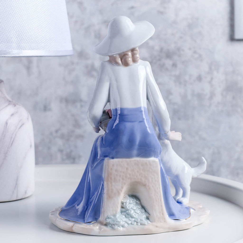 Статуэтка Дама с собакой 22 см / HP095 /уп 24/ - Галеонтрейд фото 6