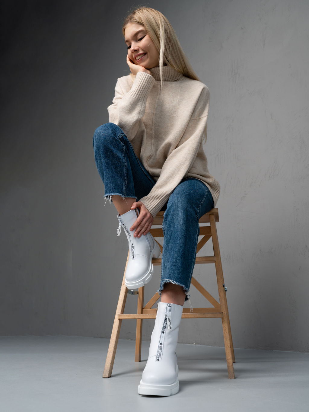 Ботинки 325.L.21074w. Белый/Мех