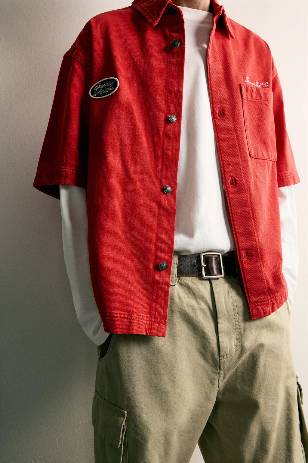 SOBRECAMISA BOXY FIT BORDADO PARCHES / Rojo - Zara фото 6