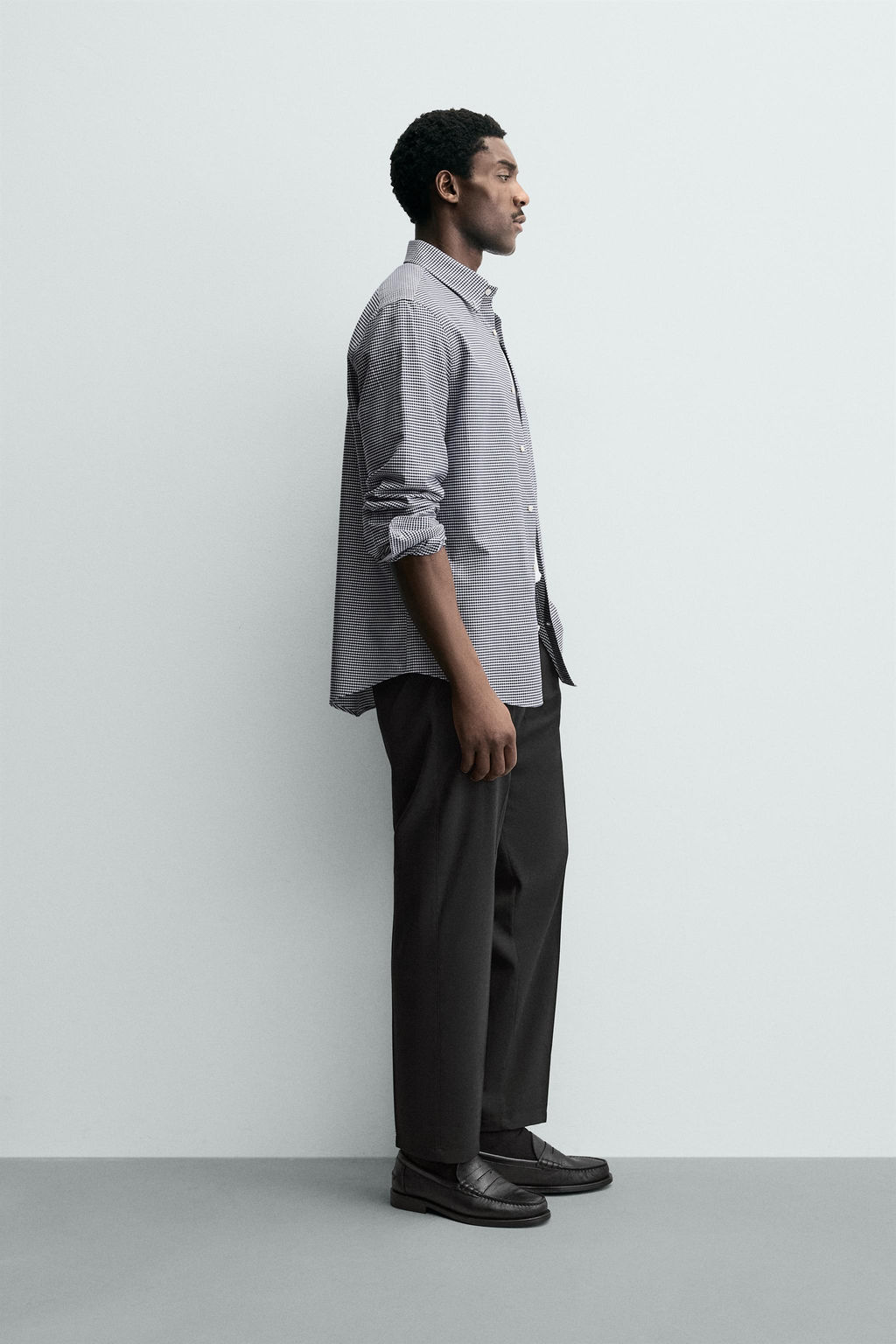 PANTAL?N CON LANA REGULAR FIT NON IRON / Negro - Zara фото 4