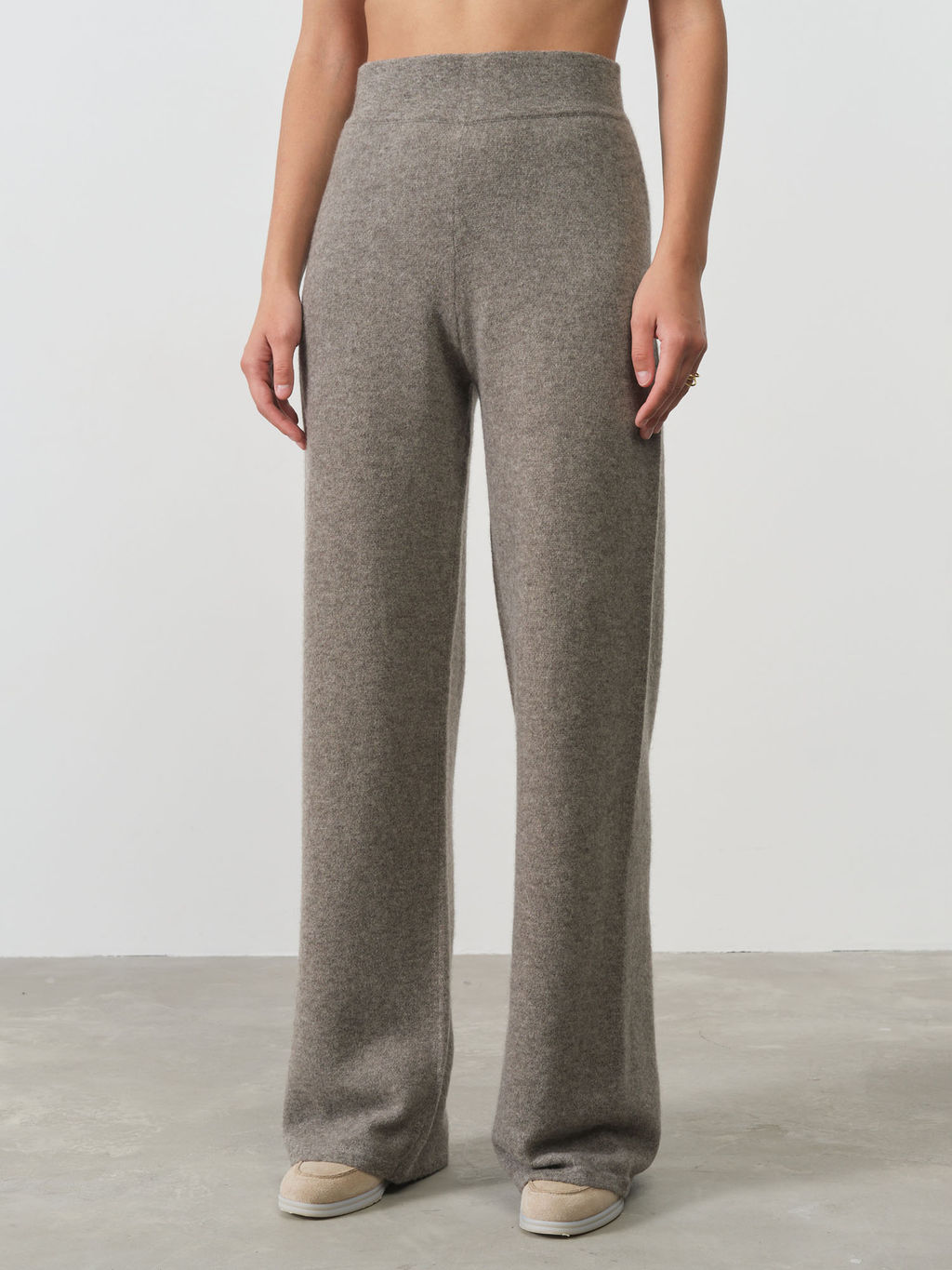 Брюки женские из пуха яка 10066 серые