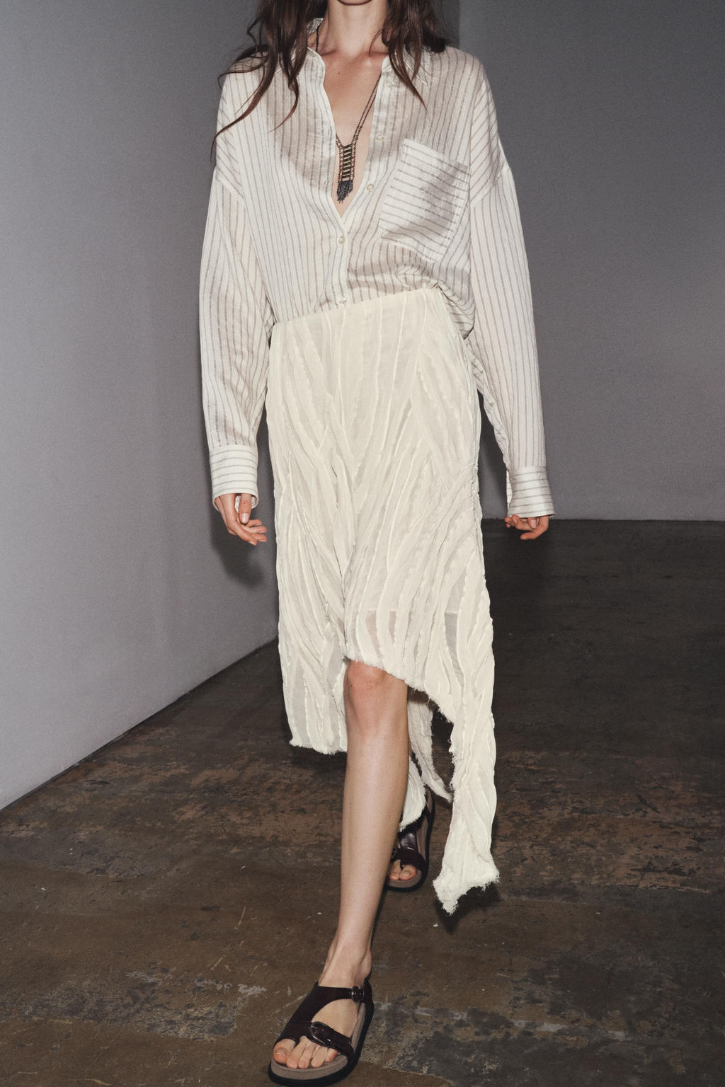 ZW COLLECTION ASYMMETRIC PLEATED SKIRT - Zara фото 6