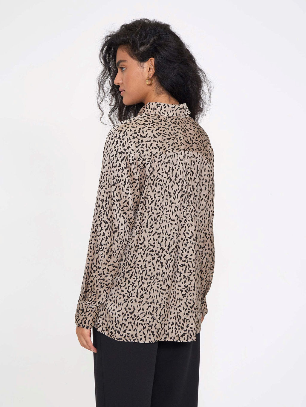 ЛУЧШАЯ ЦЕНА - Рубашка с принтом B2660/nanami - Emka фото 5