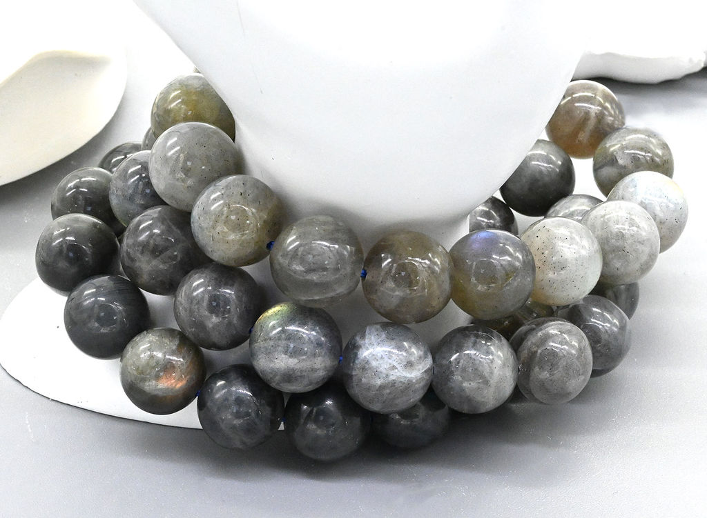 Браслет из Лабрадора шарик 13мм
