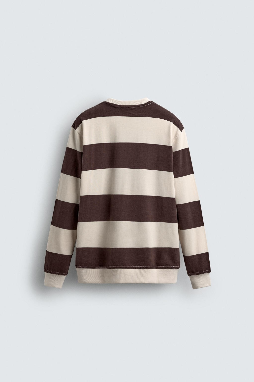 CONTRAST STRIPE SWEATSHIRT