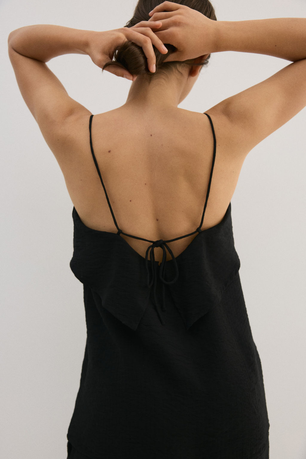 Top de tirantes espagueti en mezcla de viscosa - H&m фото 4
