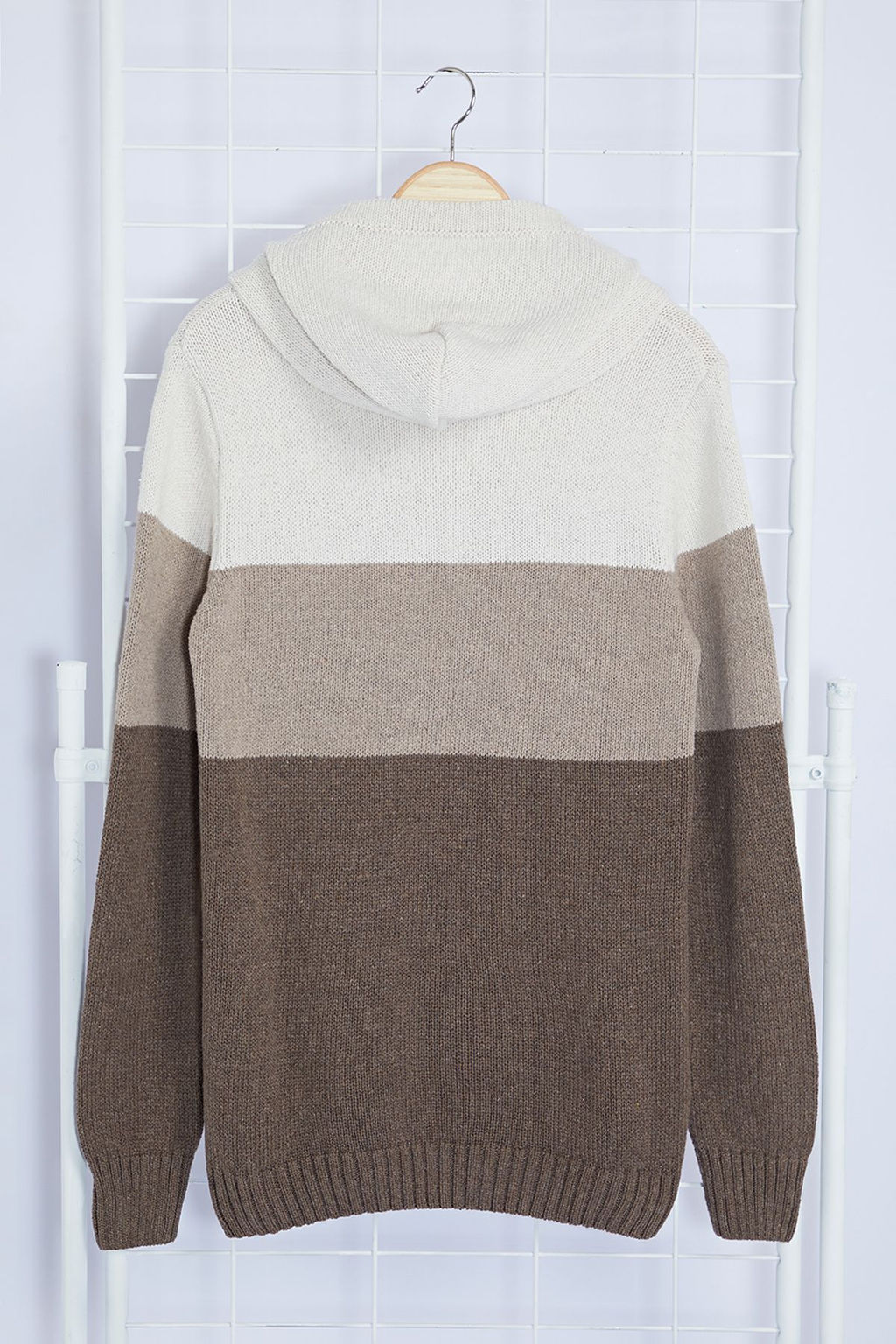 Ekru Regular Yunlu Kapusonlu Renk Bloklu Triko Kazak TMNAW22KZ0822