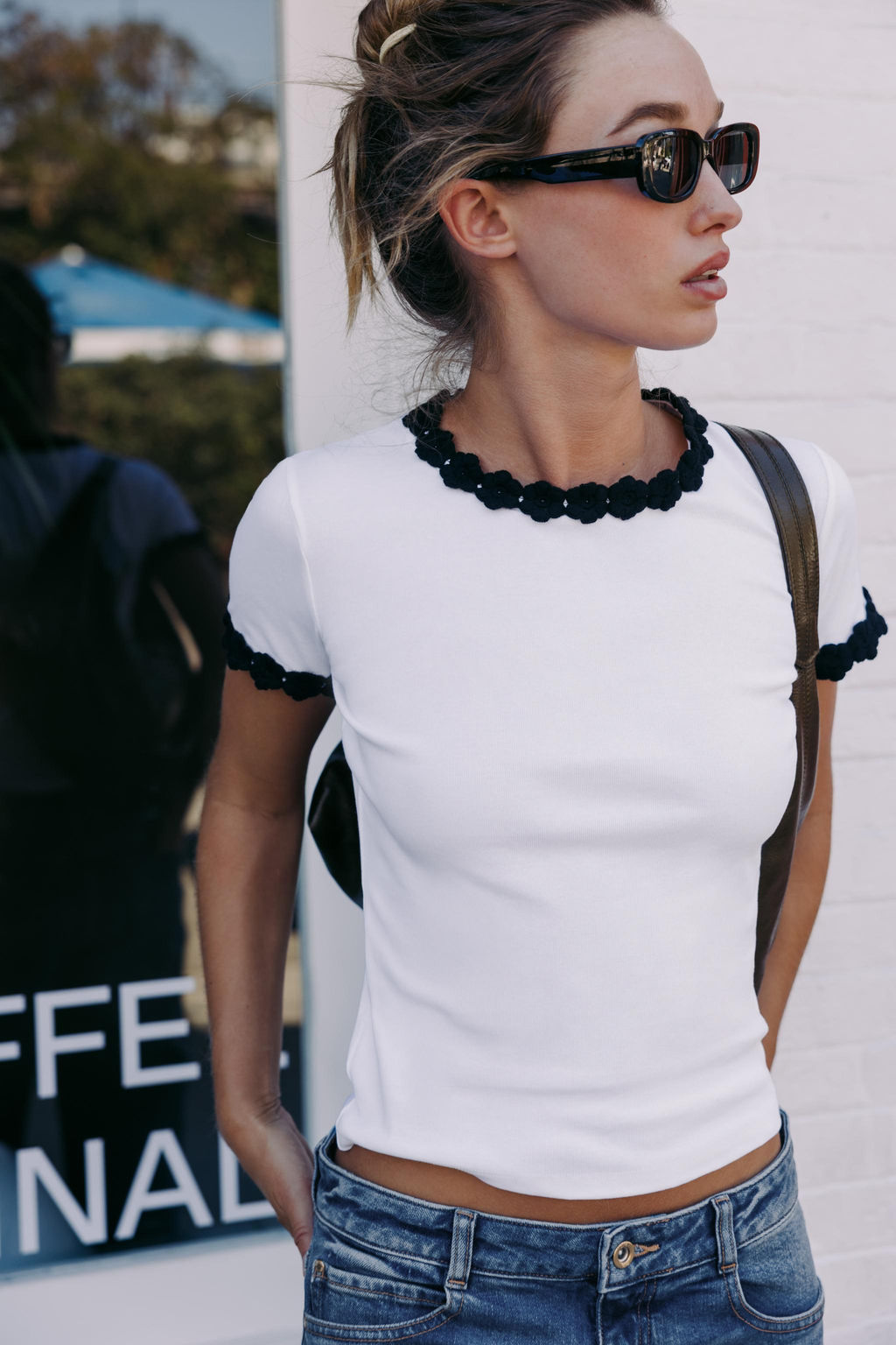 FLOWER DETAIL T-SHIRT - Zara фото 2