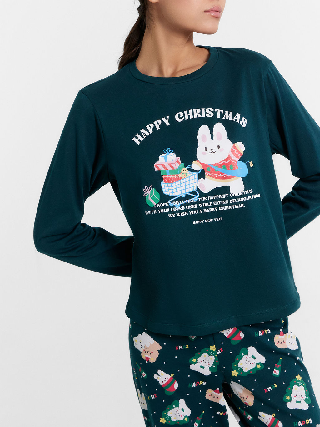 Пижама женская зеленая с принтом и надписью "Happy Christmas"