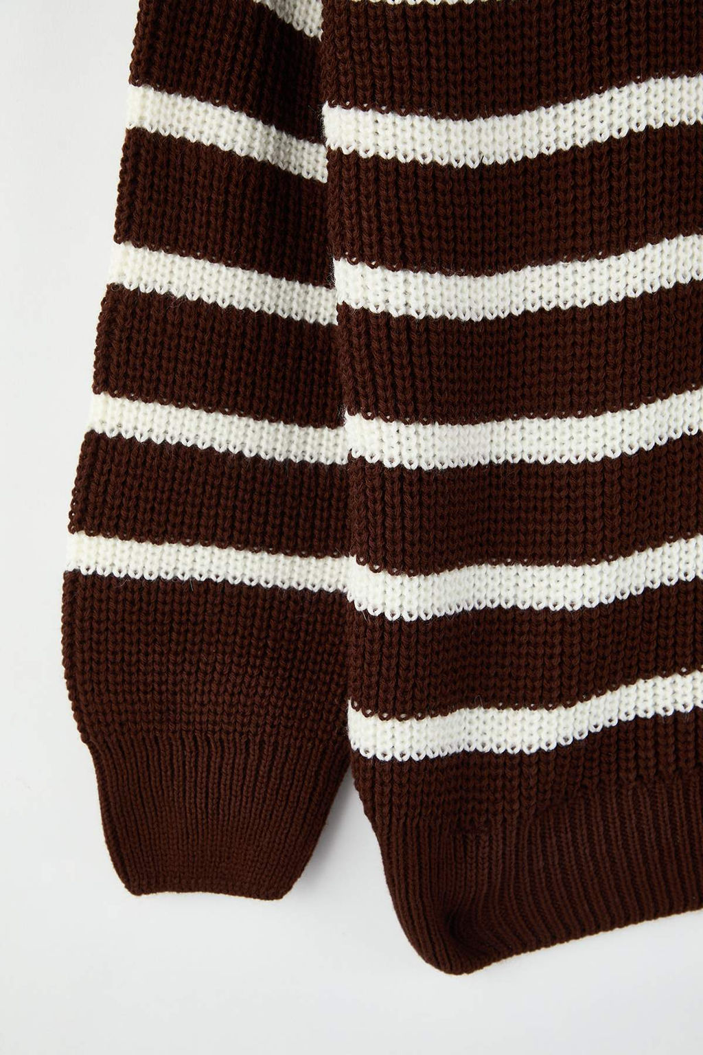 TRENDYOL MAN Vizon Casual Oversize Polo Yaka Cizgili Triko Kazak TMNAW24KZ00018 - Trendyolmilla фото 28