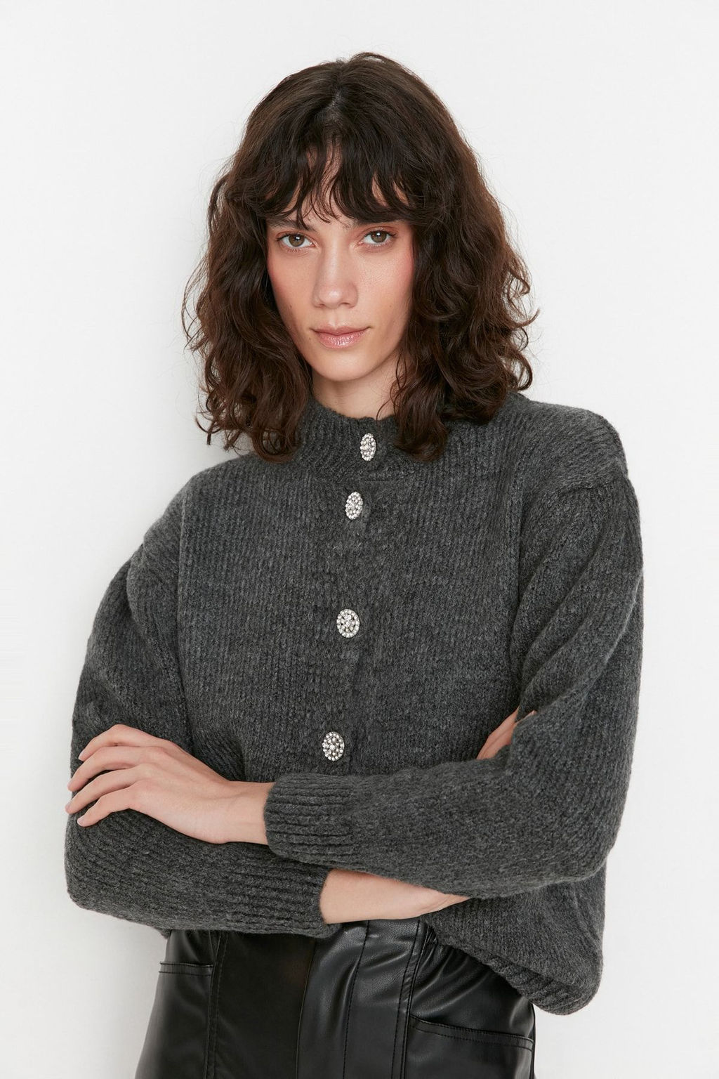 Antrasit Yumusak Dokulu Mucevher Dugmeli Ceket Gorunumlu Triko H?rka TWOAW21HI0034