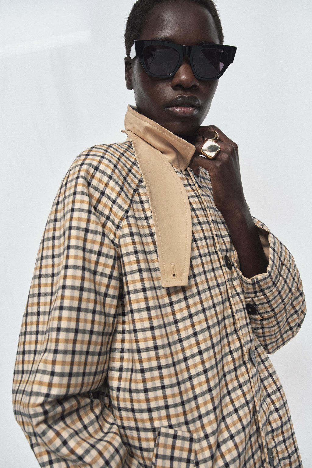 ZW COLLECTION REVERSIBLE CHECKS TRENCH COAT - Zara фото 5