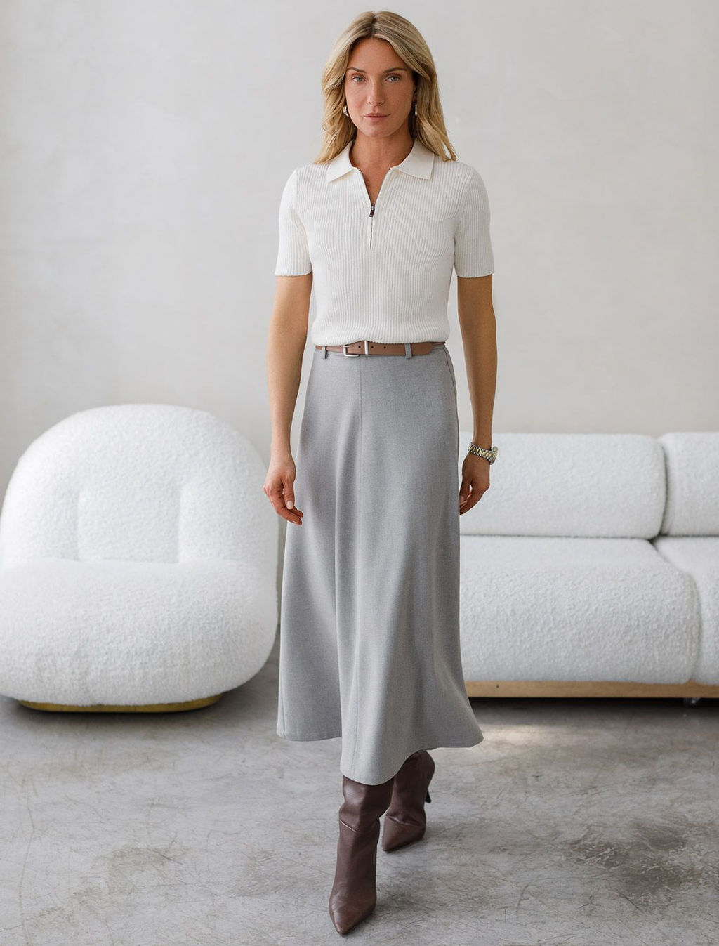 D39.351 Джемпер женский натуральный белый