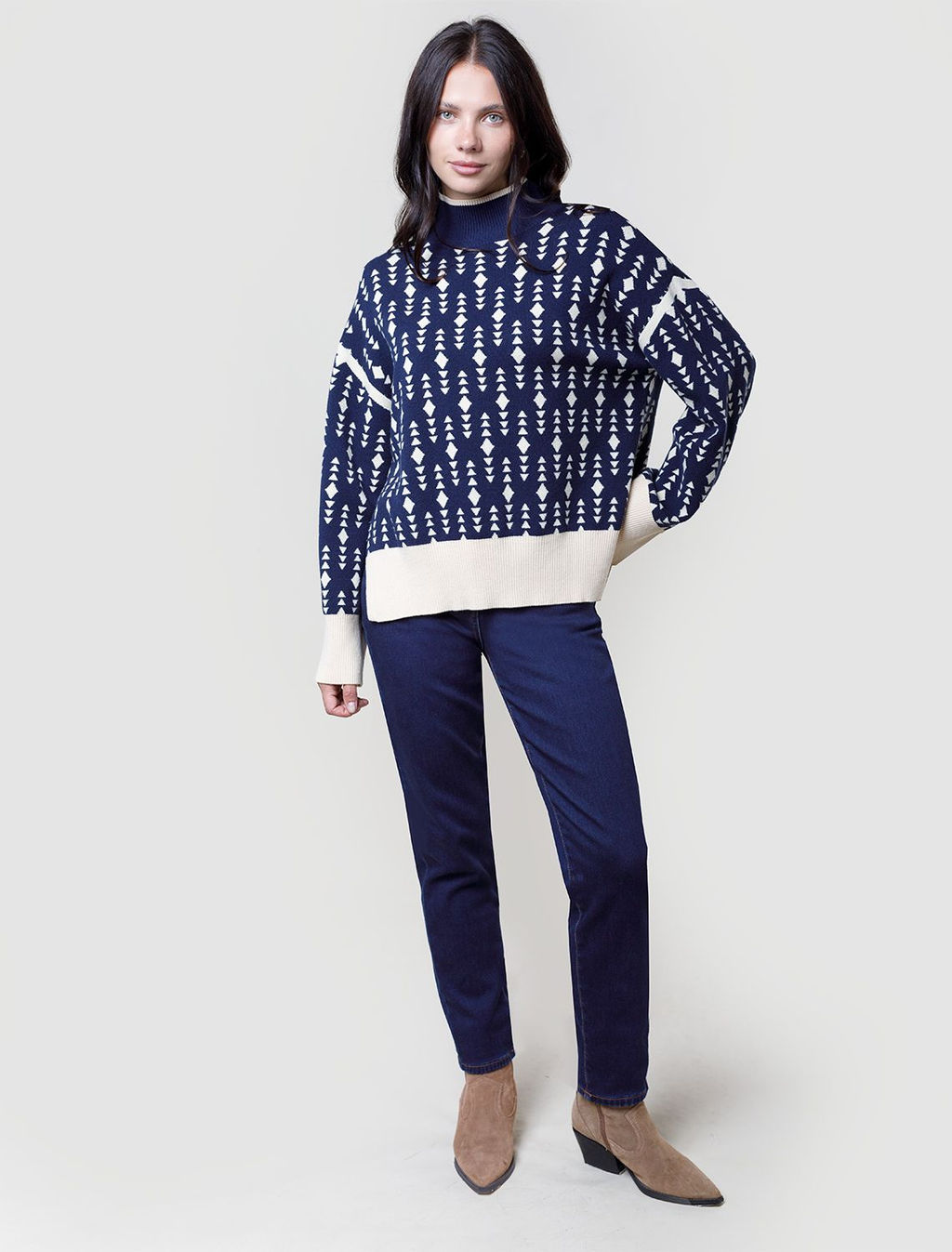 Джинсы mom-fit из эластичного денима на флисе