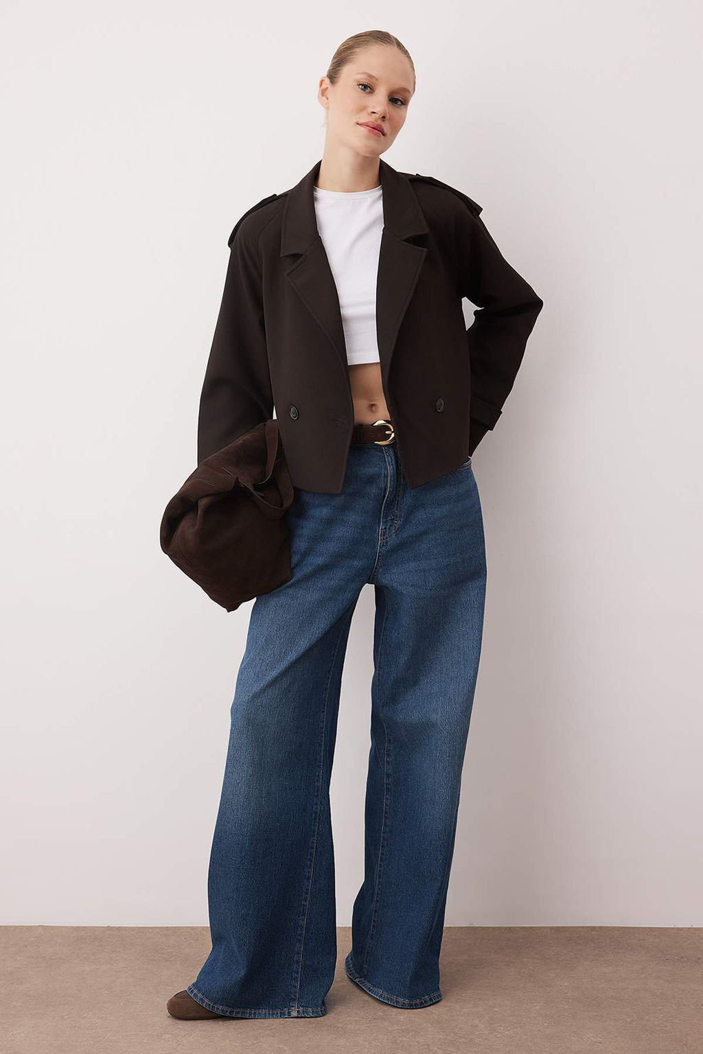 Koyu Kahverengi Premium Dokuma Crop Blazer Ceket TWOSS24BC00010