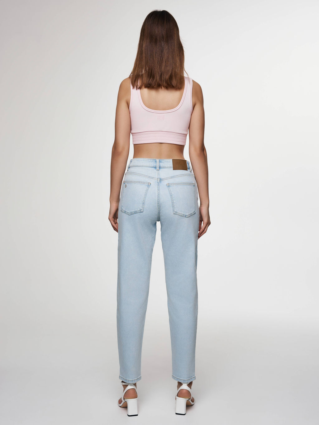 CONTE CON-620 Джинсы mom fit с высокой посадкой light blue