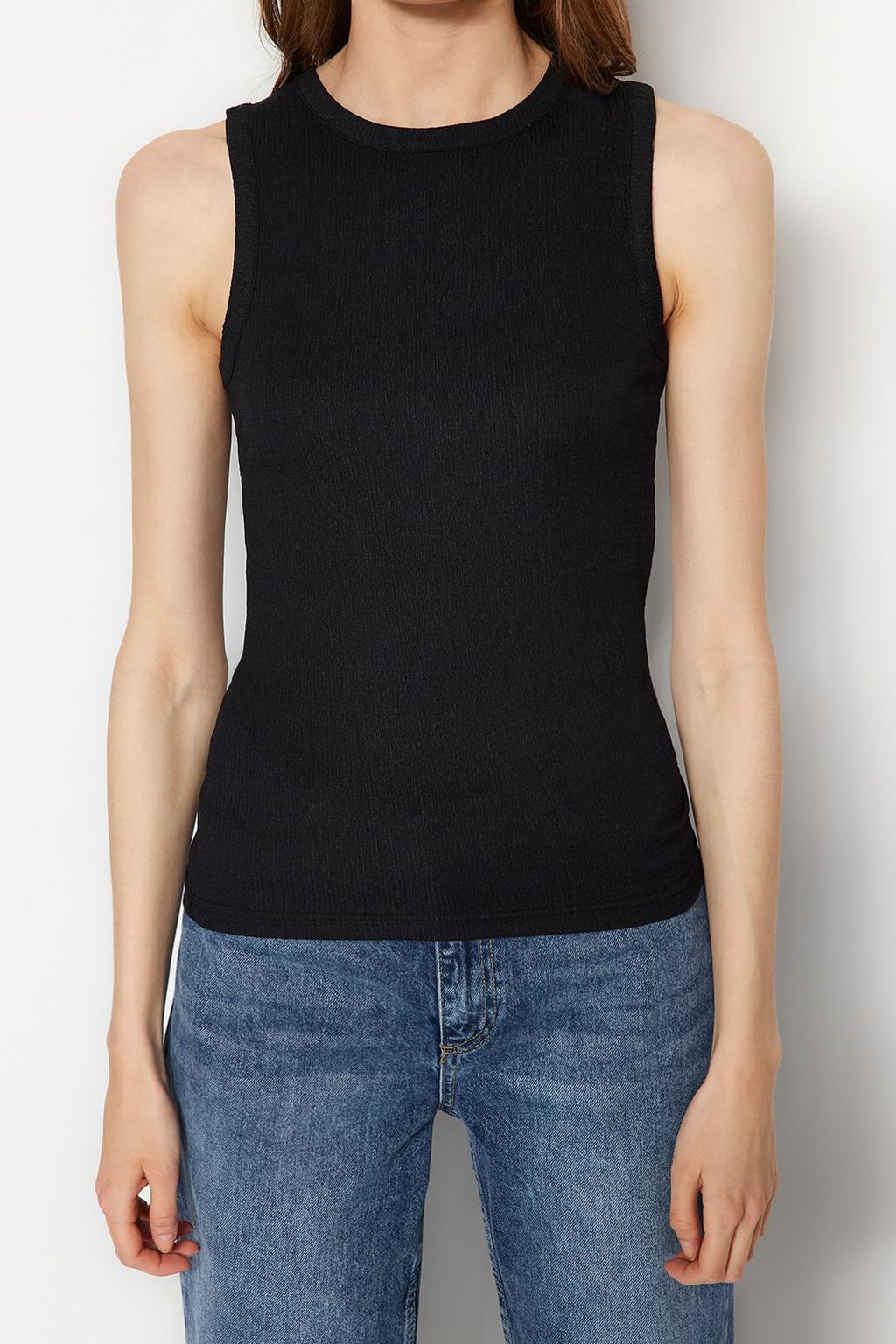 TRENDYOLMILLA Siyah Fitted/Vucuda Oturan Bisiklet Yaka Burumcuk/Dokulu Orme Atlet TWOSS22AL00075  фото 4