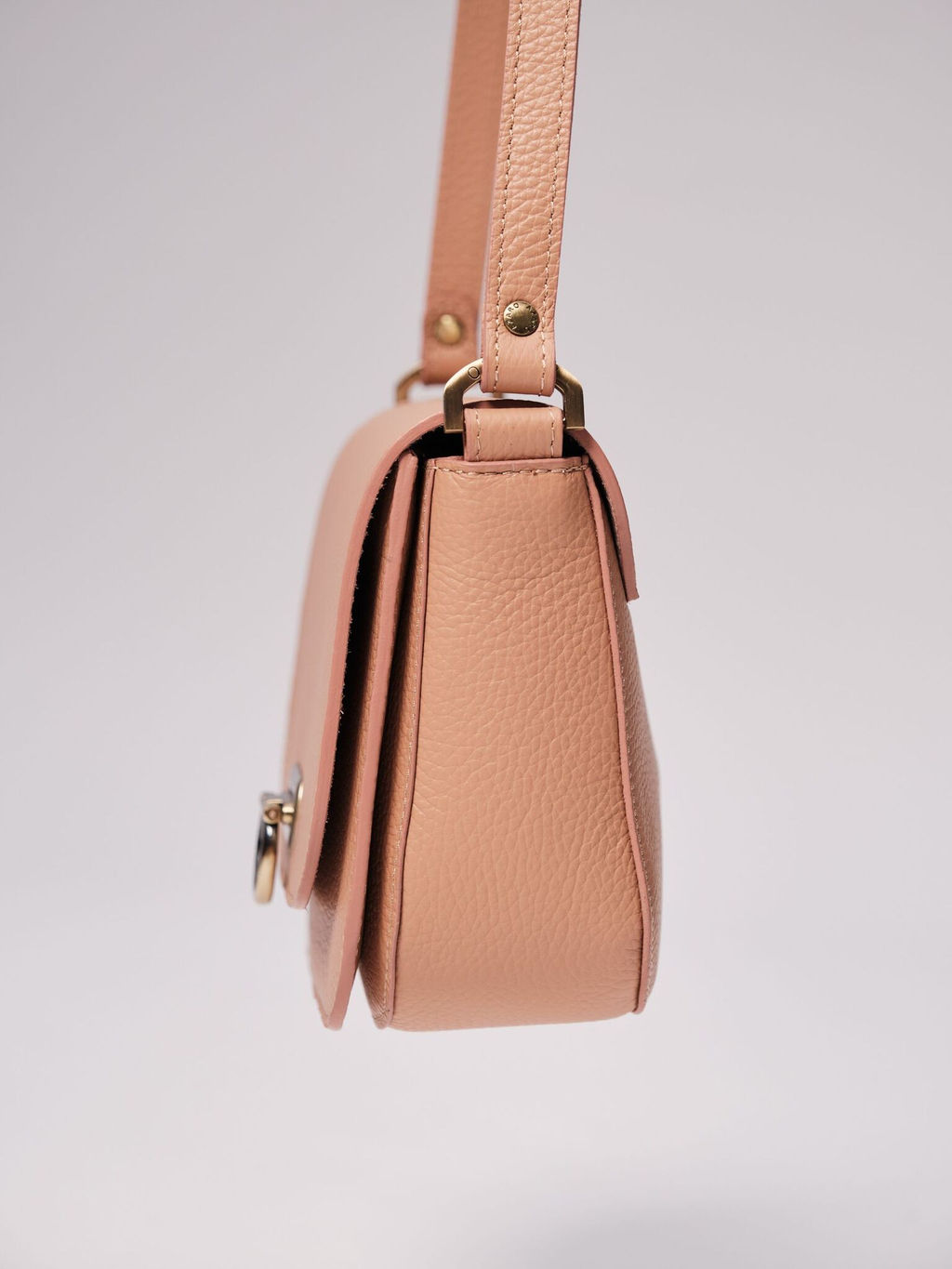 Сумка кожаная Azaro 30741 бежевая нуга