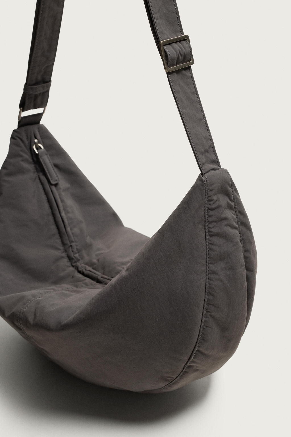 BOLSO HOMBRO NYLON M / Gris Topo - Zara фото 3