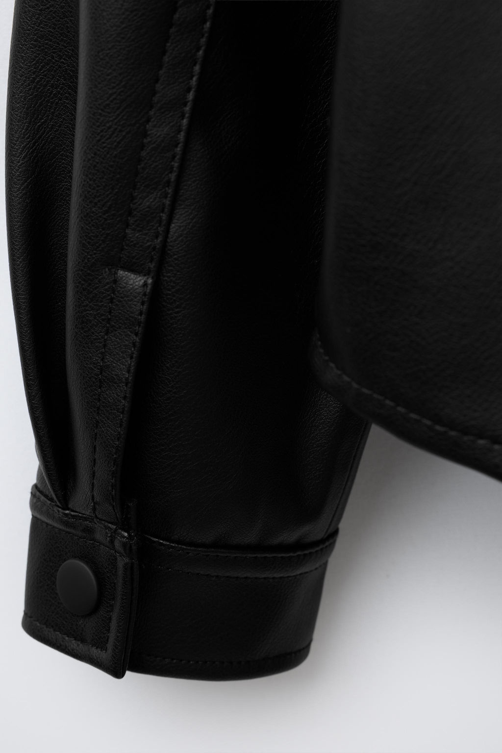 FAUX LEATHER OVERSHIRT WITH POCKETS - Zara фото 4