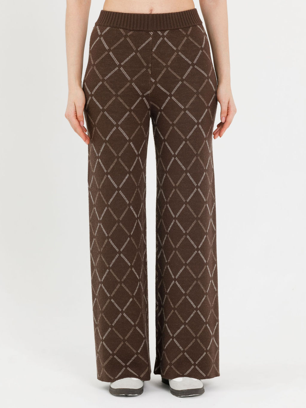 Брюки вязаные