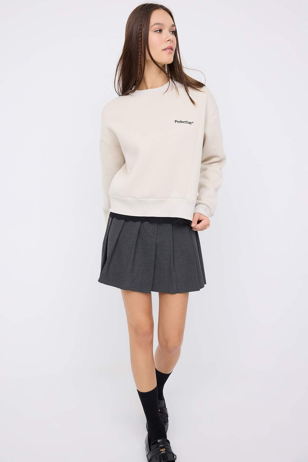 Teen Tas Regular Dantel Detayl? Slogan Nak?sl? Kal?n Ici Polarl? Orme Sweatshirt TWOAW26SW00153 - Trendyolmilla фото 6