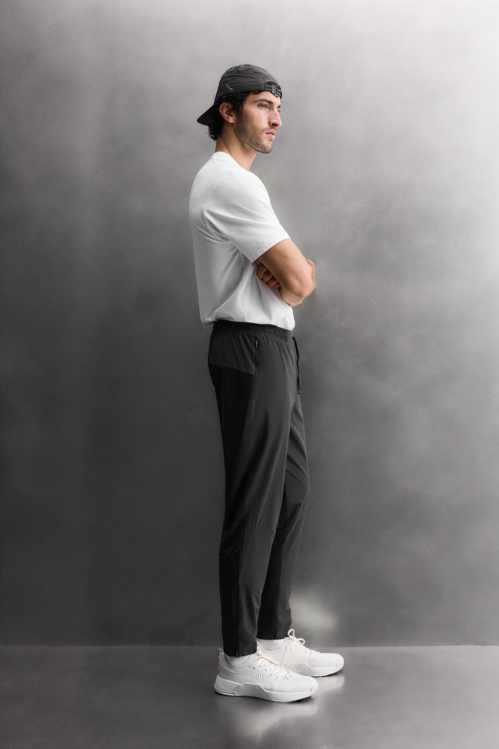 COLOUR BLOCK TECHNICAL TROUSERS - Zara фото 15