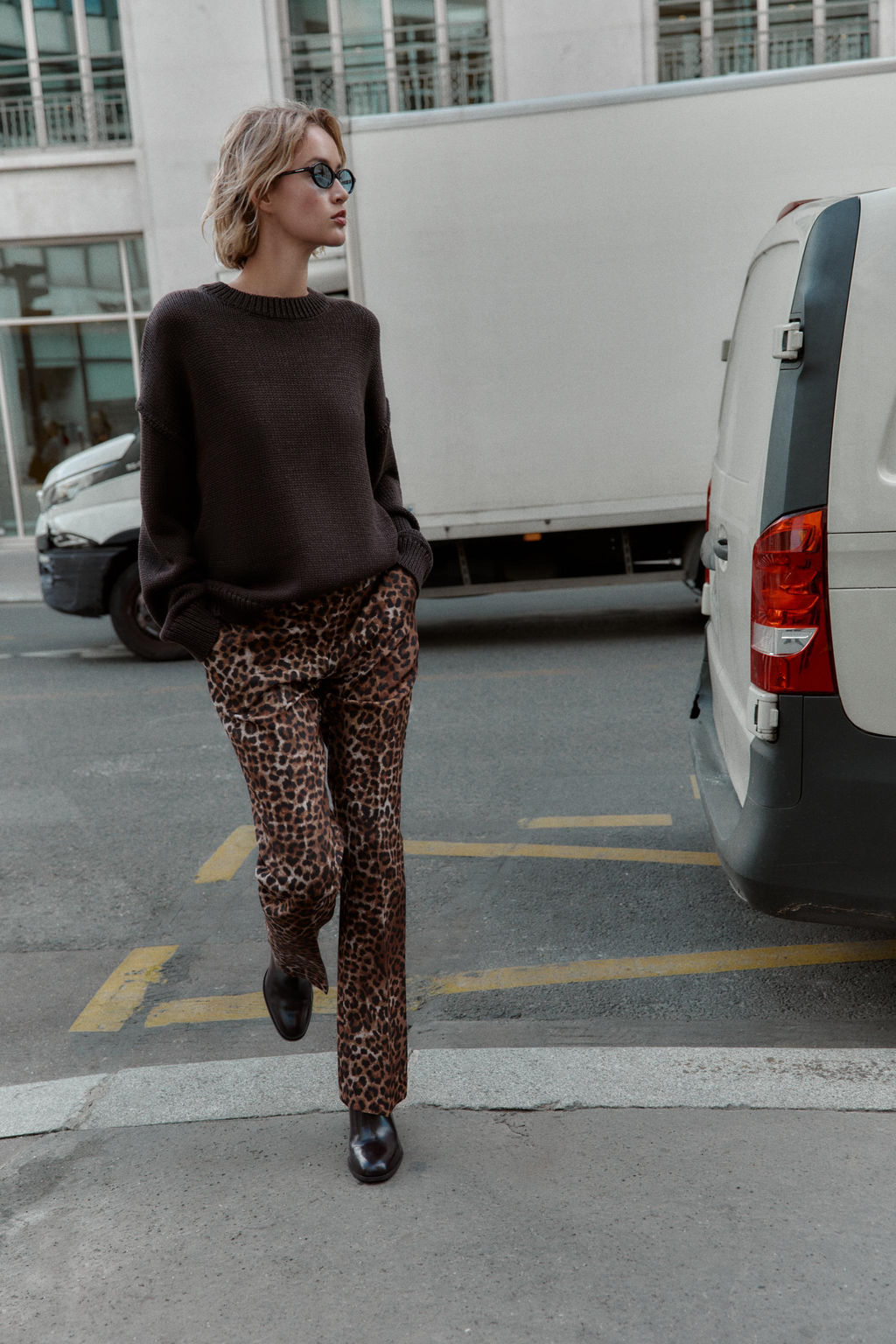 ANIMAL PRINT FLARE TROUSERS - Zara фото 5