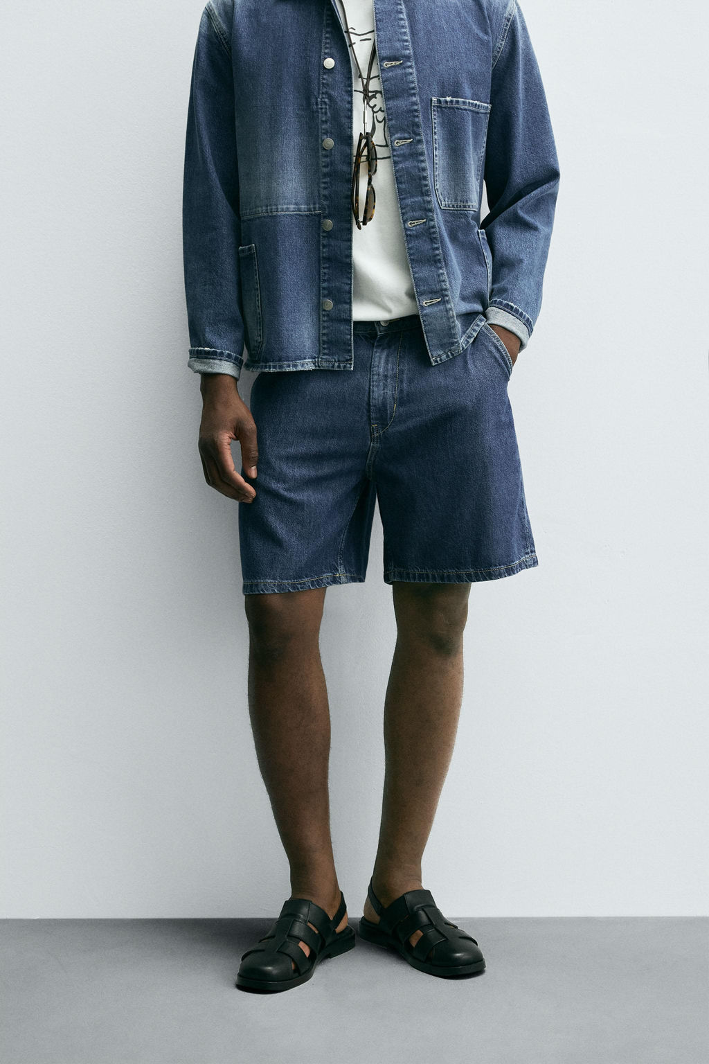 LIGHTWEIGHT DENIM STRAIGHT-LEG BERMUDA SHORTS - Zara фото 2