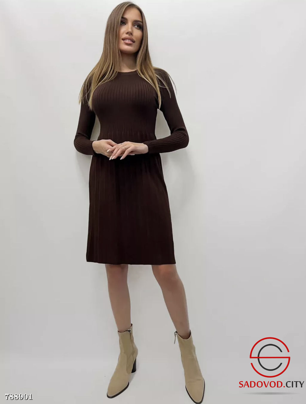 Женский костюм, 42-48 р.